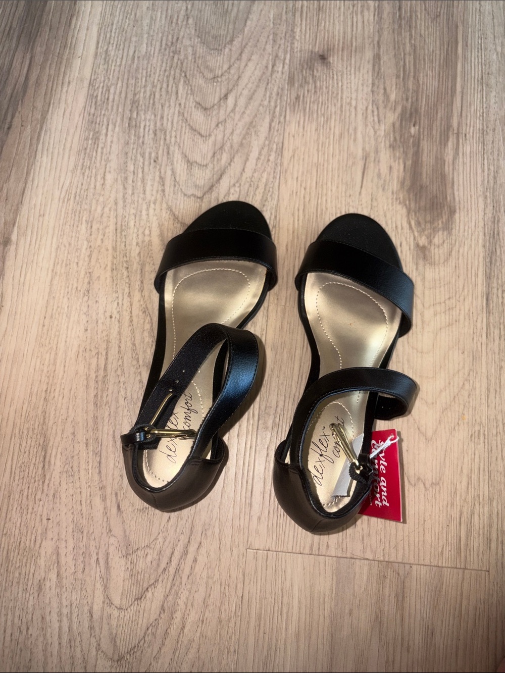 dexflex comfort Black Open-Toe Ankle-Strap Sandals